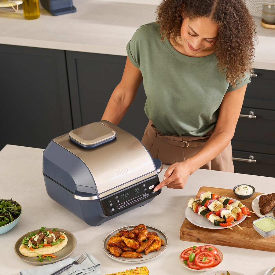 ninja 5-in-1 grill air fryer - cyber space eg351ukcyd