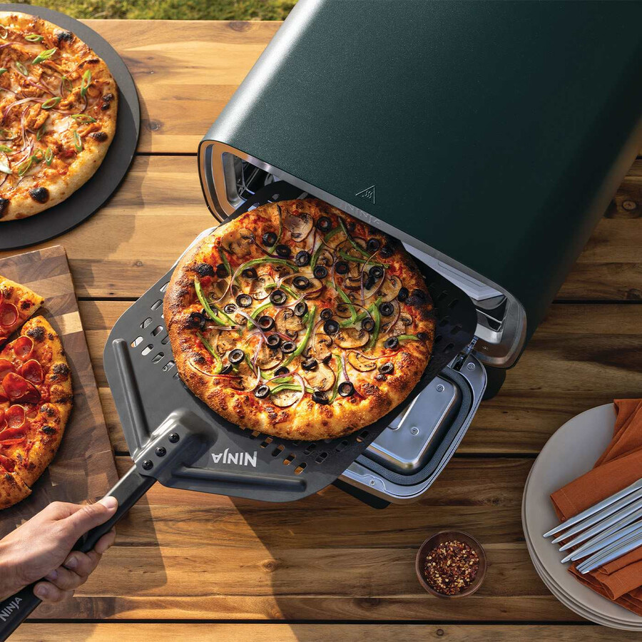 electric outdoor pizza oven air fryer – british racing green with stand