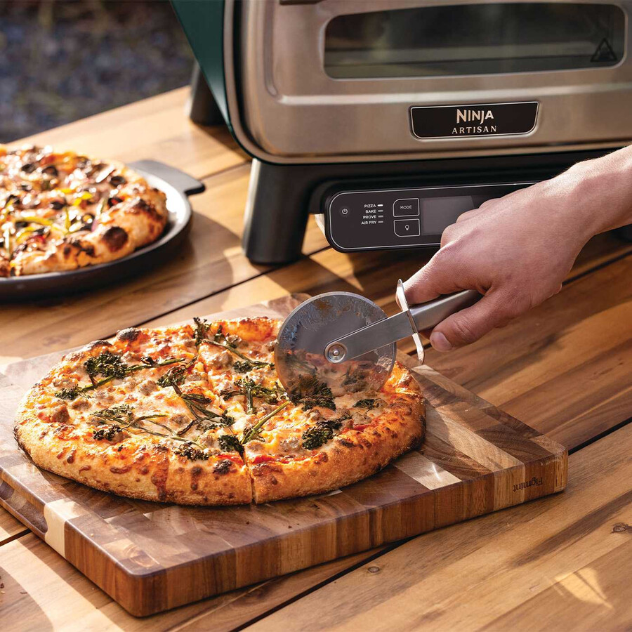 ninja artisan electric outdoor pizza oven air fryer – british racing green mo201ukdb