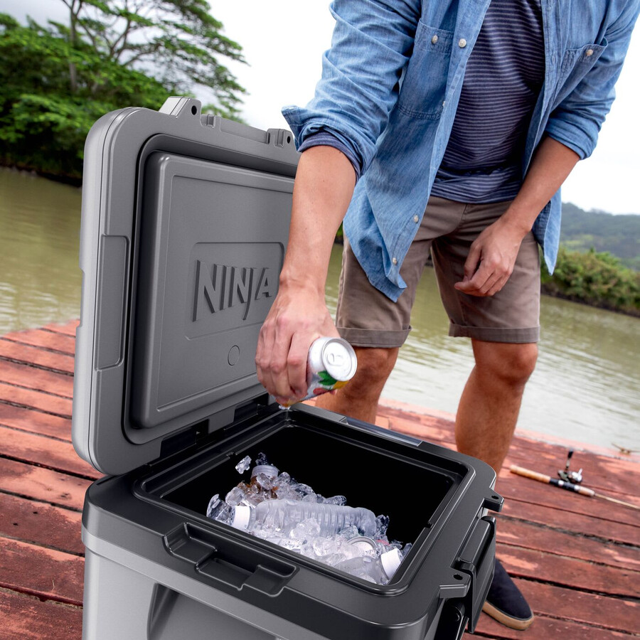 ninja frostvault 30qt28l wheeled cooler with dry zone slate grey fb230ukgy