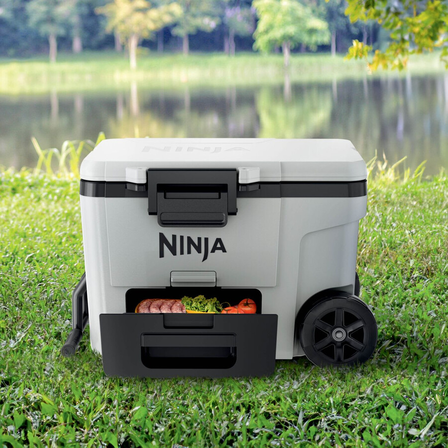 ninja frostvault 45qt42l wheeled cooler ice pack thirsti bottle bundle