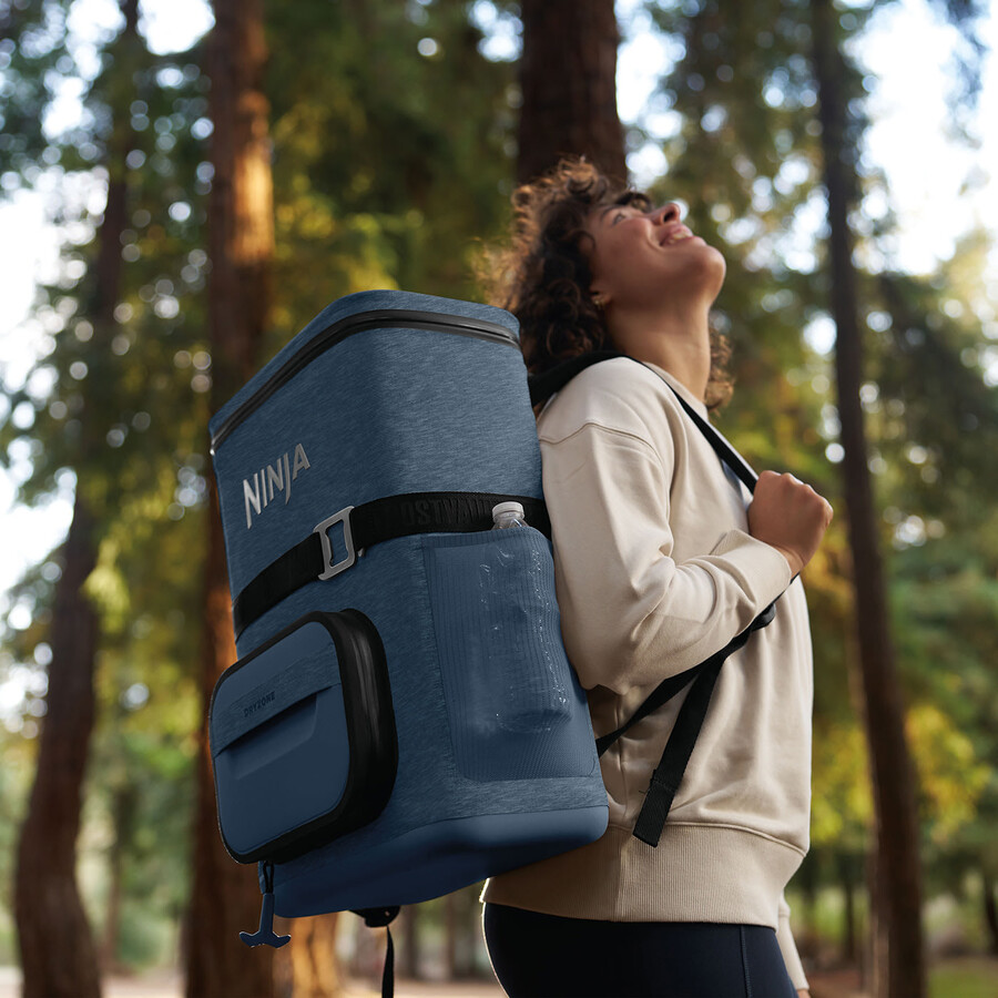 ninja frostvault go 17 litre 24-can backpack soft cooler - lakeshore blue