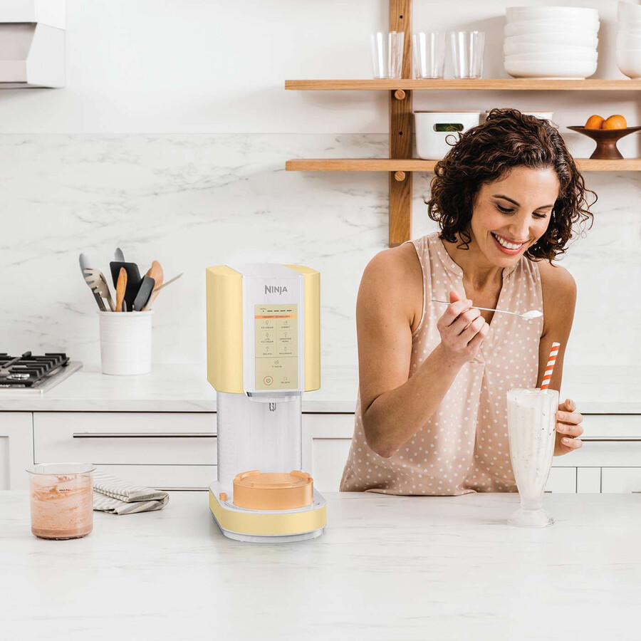ninja creami ice cream frozen dessert maker - spiced lemon meringue nc300ukcs