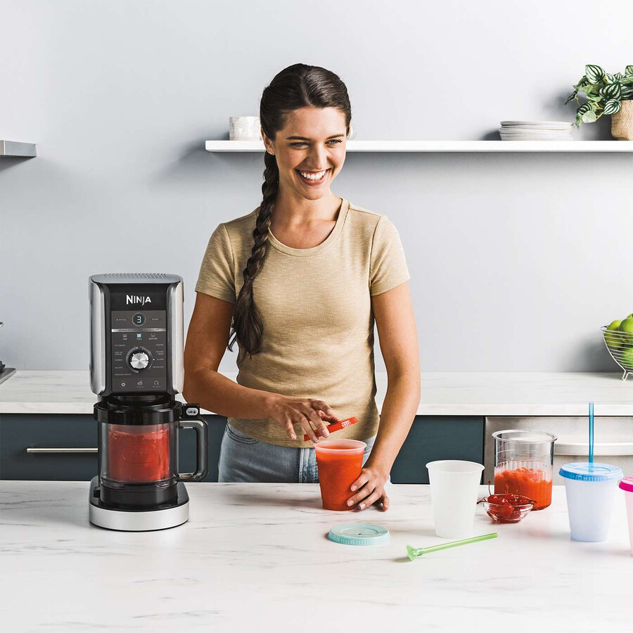 ninja creami deluxe 10-in-1 ice cream and frozen drink maker 4 tub bundle