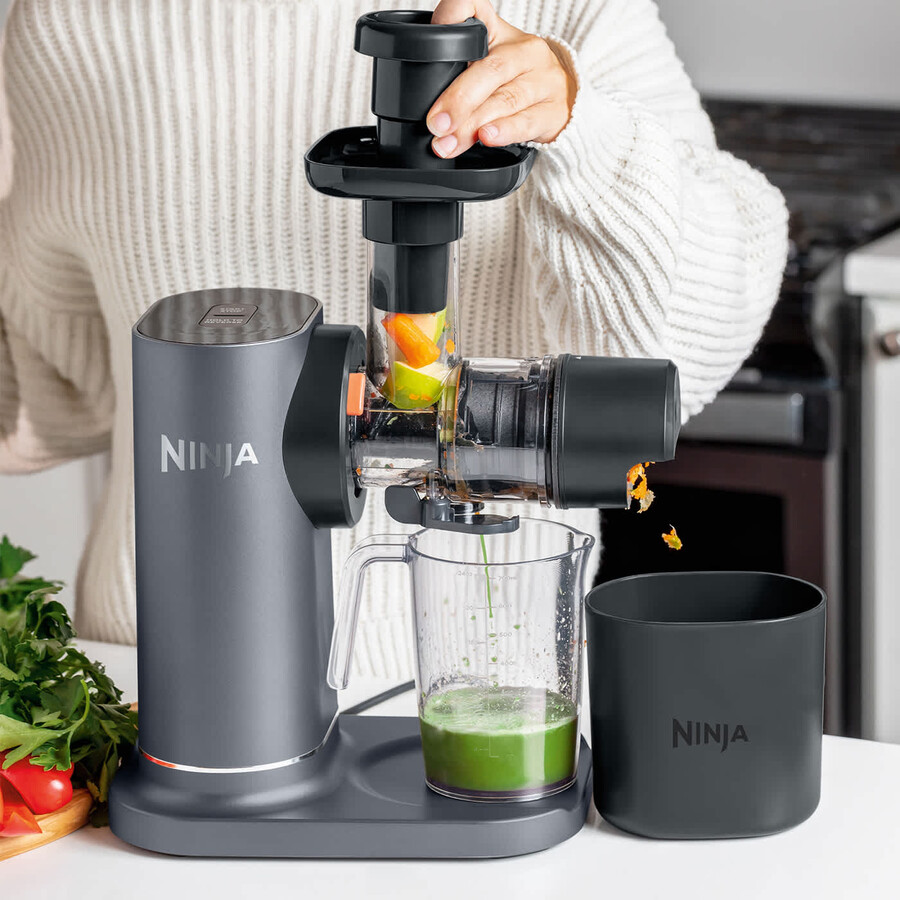 ninja cold press juicer with anti-clog filter jc151uk