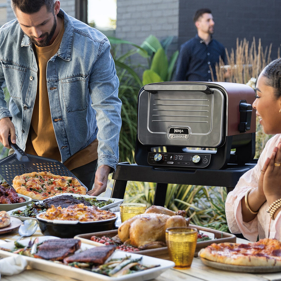 ninja woodfire outdoor oven artisan pizza maker and bbq smoker with stand cover
